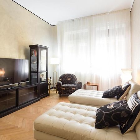 La Casa Di Gatsby Lusso In Pieno Centro Con Parcheggio Apartment Gorizia Exterior foto