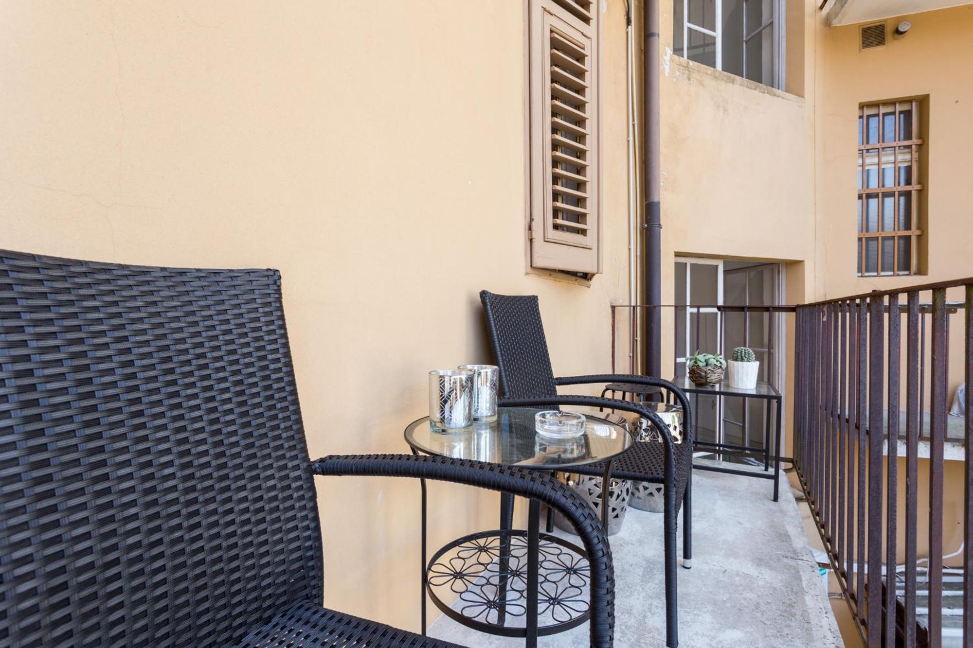La Casa Di Gatsby Lusso In Pieno Centro Con Parcheggio Apartment Gorizia Exterior foto